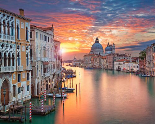 Image of Grand Canal in Venice, with Santa Maria della Salute Basilica in the background.